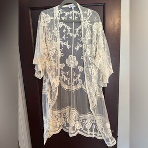 Polagram Floral Lace Cover-Up in Cream